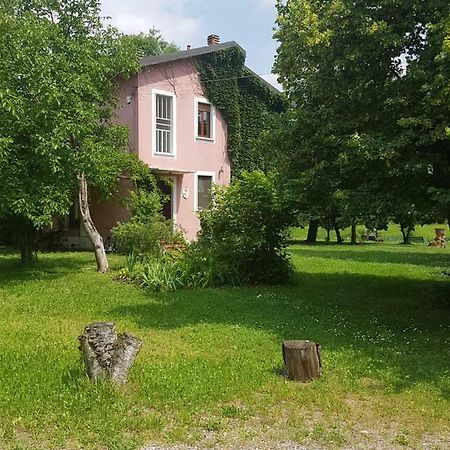 Le Case Nel Bosco Vanzago Экстерьер фото